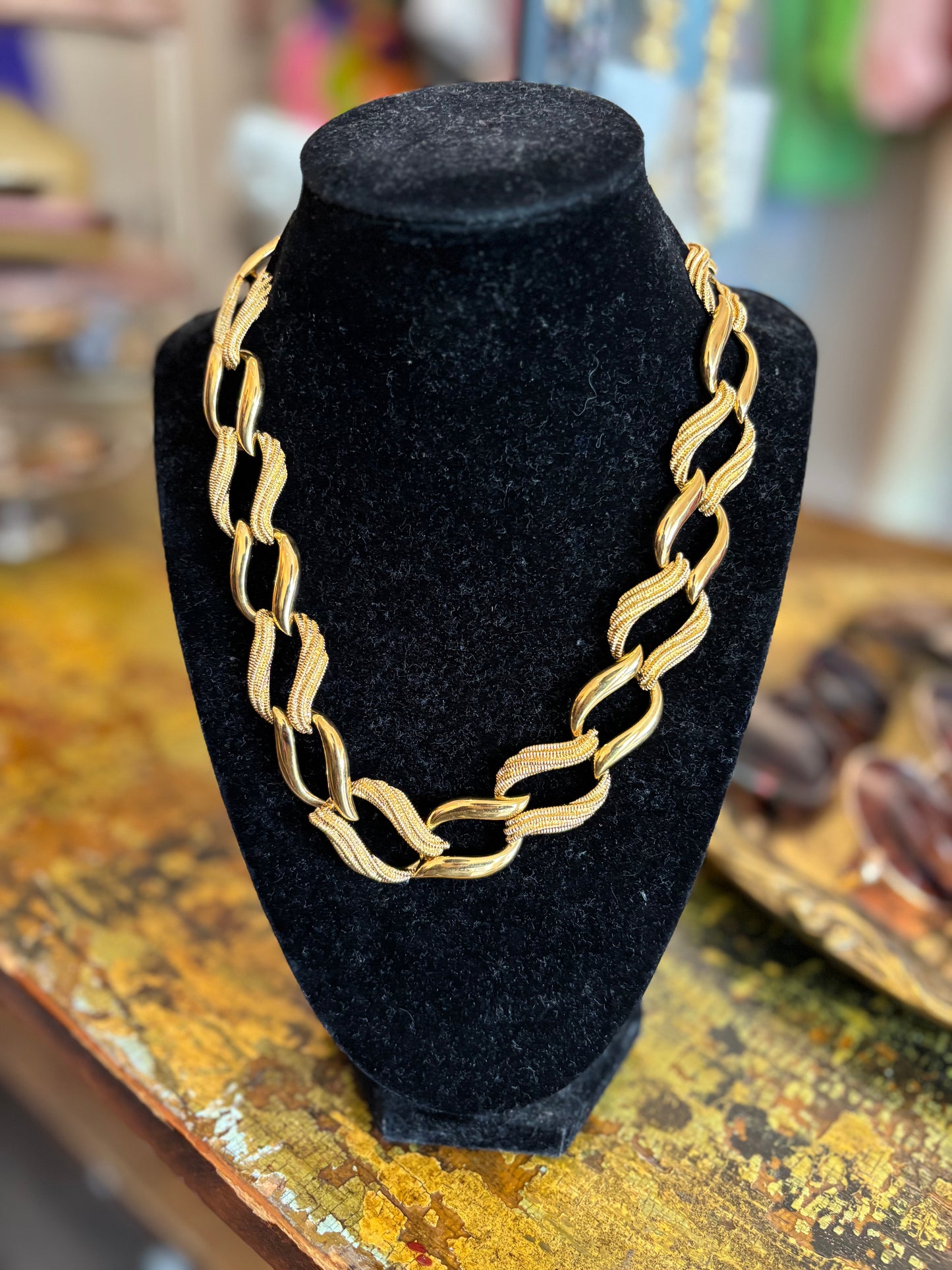 Vtg Napier Gold Tone Necklace