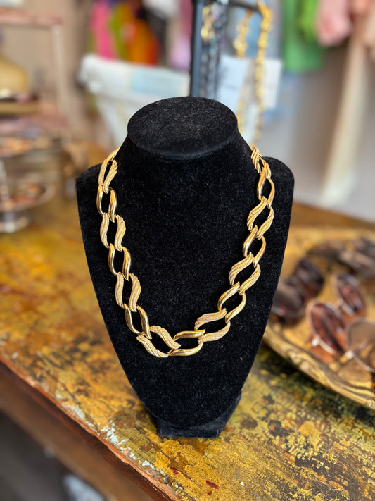 Vtg Napier Gold Tone Necklace